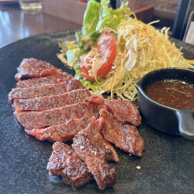 ハンバーグからの肉汁がすごい』by momochan_fujisawa : J.B.B F