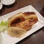 麺屋 雪風 すすきの店 - 餃子