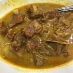 ラフィーの美しい森 - にがみばしるホームメイドマトンカレー（カシル・マンショ）