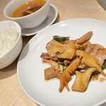 中国料理 四川 - 豚肉とタケノコのカキソース炒め