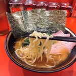 横浜家系総本山 吉村家直系店 ラーメン内田家 - 