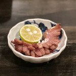 雄三郎 - タン元