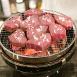 雄三郎 - シャトーブリアン焼いてます