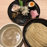 麺屋一燈 - 濃厚昆布水つけ麺プレデター