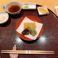 京都祇園 天ぷら八坂圓堂 - とうもろこしの天麩羅　スナップえんどうの天麩羅　雲丹の磯辺揚げ
