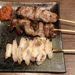 大衆酒場 焼き鳥 焼きとん 串銀蔵 - 「鶏ハツ」(180円)&「ヤゲン軟骨(180円)」