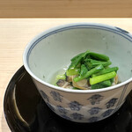 Sushi Miyakawa - アサリ あずき菜