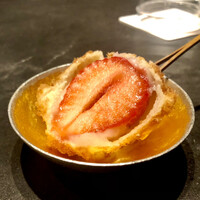 串揚げPyon - 追加の苺大福　なんとも美味しい！