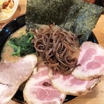横浜ラーメン 北村家 - 釜焼きロースチャーシュー