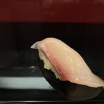 蛇の市 - カンパチ。しっとりコリっと。