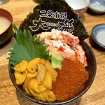Sapporo nijou ichiba ooiso - 三色丼3980円(無添加バフンウニ、道産いくら、タラバかに)