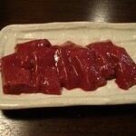 焼肉 ギュービッグ - レバ刺し