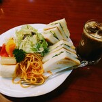 珈琲専門店MUC - 令和5年4月
サンドイッチランチ 900円