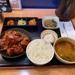 Puyo - ★ヤンニョムチキン定食（980円税込）★