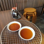 炭火ホルモン壱 - タレ、壷（コチュジャンとにんにく）