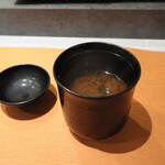 すし大 - 赤出汁