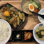 Gyuukaku Yakiniku Shokudou - スタミナ焼き定食＋冷麺ハーフ