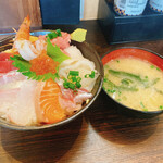 つきじde丼どん - 