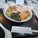 中華料理 丸鶴 - ラーメン