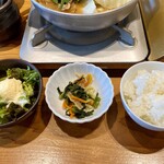 Hakata Motsu-nabe Yamaya Ekie Hiroshima Ten - もつ鍋套餐