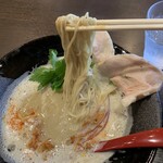 Menya Kaneyoshi - 細麺か中太麺を選べまんねん⇒細麺を選択