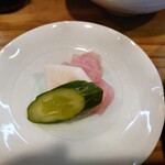 四季 武むら - ぬか漬け（胡瓜／蕪）と桜漬け（大根）。やや酸味が出ていたかな。