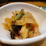 四季 武むら - 野菜類の煮付け。地味な存在ですが、丁寧に炊いて優しい味わい。だけど旨いなぁ。