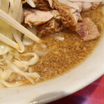 ラーメン二郎 - スープ