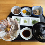 丸健水産 - 海鮮炙り丼　生ウニトッピング