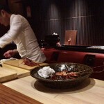 弧柳 - 伊勢海老(三重県)の調理中