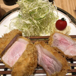 とんかつ ばんぶー - 厚切りロースカツ定食   2400円