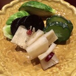 弧柳 - 香の物:山椒昆布　胡瓜　田辺大根　芽キャベツ