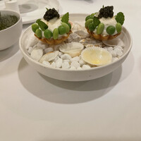 レストラン ラ・フロレゾン・ドゥ・タケウチ - 春爛漫　蟹と豆　お口いっぱいの旨味