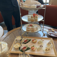 ザ タヴァン グリル＆ラウンジ - 