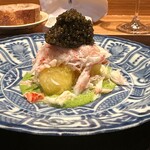 やまぐち - キャビア　毛蟹の足　ほぐし身　メロン　パセリのソース