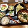 こいずみ食堂 - 料理写真:うどん定食もつ煮込み付き