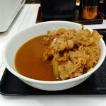 吉野家 - 肉だく牛スパイシーカレー