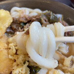 牧のうどん - 麺は表面が蕩けるようなふわっと感