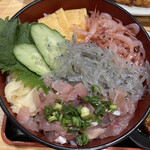 浜焼き･海鮮丼 かもめ丸 - ぬまづ丼（3色丼）