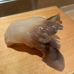 Sushidokoro Tsukumo - ホッキ貝   柔らかな身。噛むとジュワーっと甘味が湧き出す！