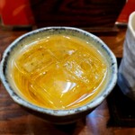 焼鶏 明日楽 - 梅酒ロック　✕２　・ホット烏龍茶
