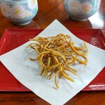 茅乃庵 - 揚げ蕎麦と韃靼そば茶