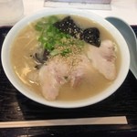 うちだラーメン - ラーメン様登場！レンゲがマジでデカイ！？