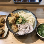 肉讃岐 甚三うどん - 鶏天（左）
            肉讃岐スペシャル（生姜多め・麺２玉）（真ん中）
            ネギ追加（右）