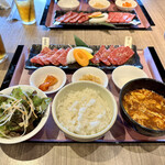 焼肉 桜咲 - カルビとロースランチ…1780円×4人前