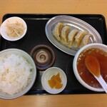 餃子の餃天 - 餃子定食（シングル５個）：６８０円（税込）【２０２３年４月撮影】