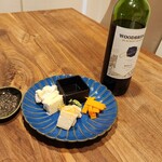 SUSHI BAR THE ƎND -縁戸- - 赤ワインとチーズ