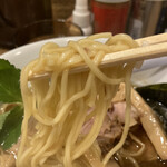 新橋 纏 - 麺の感じ