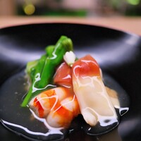 宮坂 - 赤貝、みる貝、車海老、たらの芽、うるい、こごみ。どの素材も大ぶり。トロリとしたあんで。