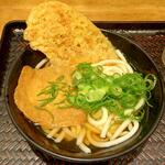 驛麺家 - 天ぷらきつねうどん (税込)450円 ※拡大(2023.04.15)